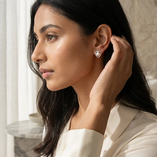 Minimalist pearl silver earrings detailed look