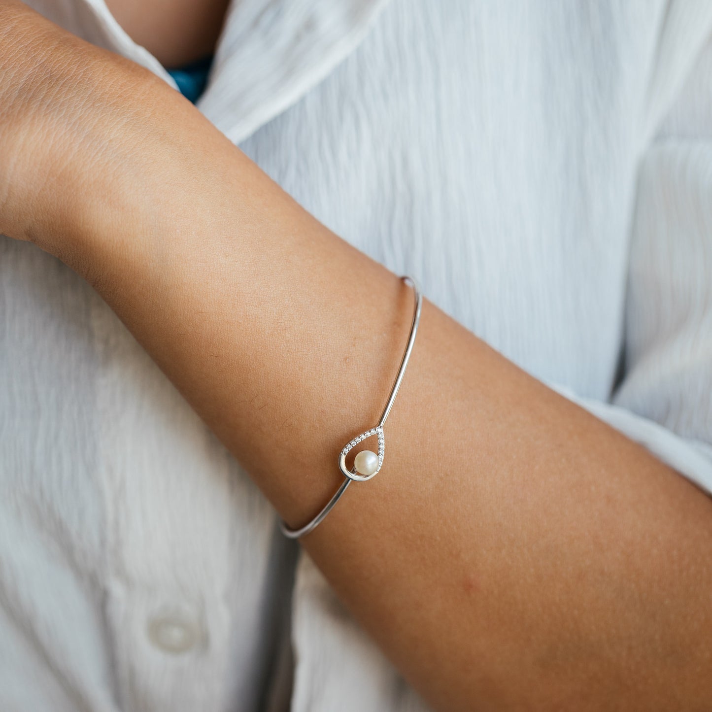 Minimalist Pearl & 92.5 Silver Kada/Bracelet