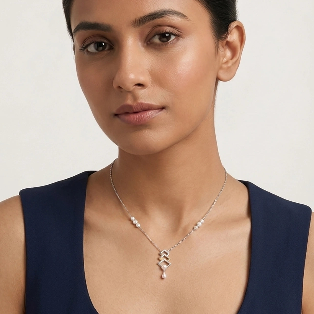 Tara pearl necklace set fashionable jewelry look