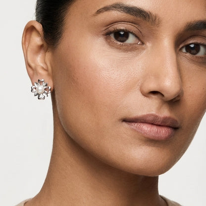 Classic floral pearl 92.5 silver earrings