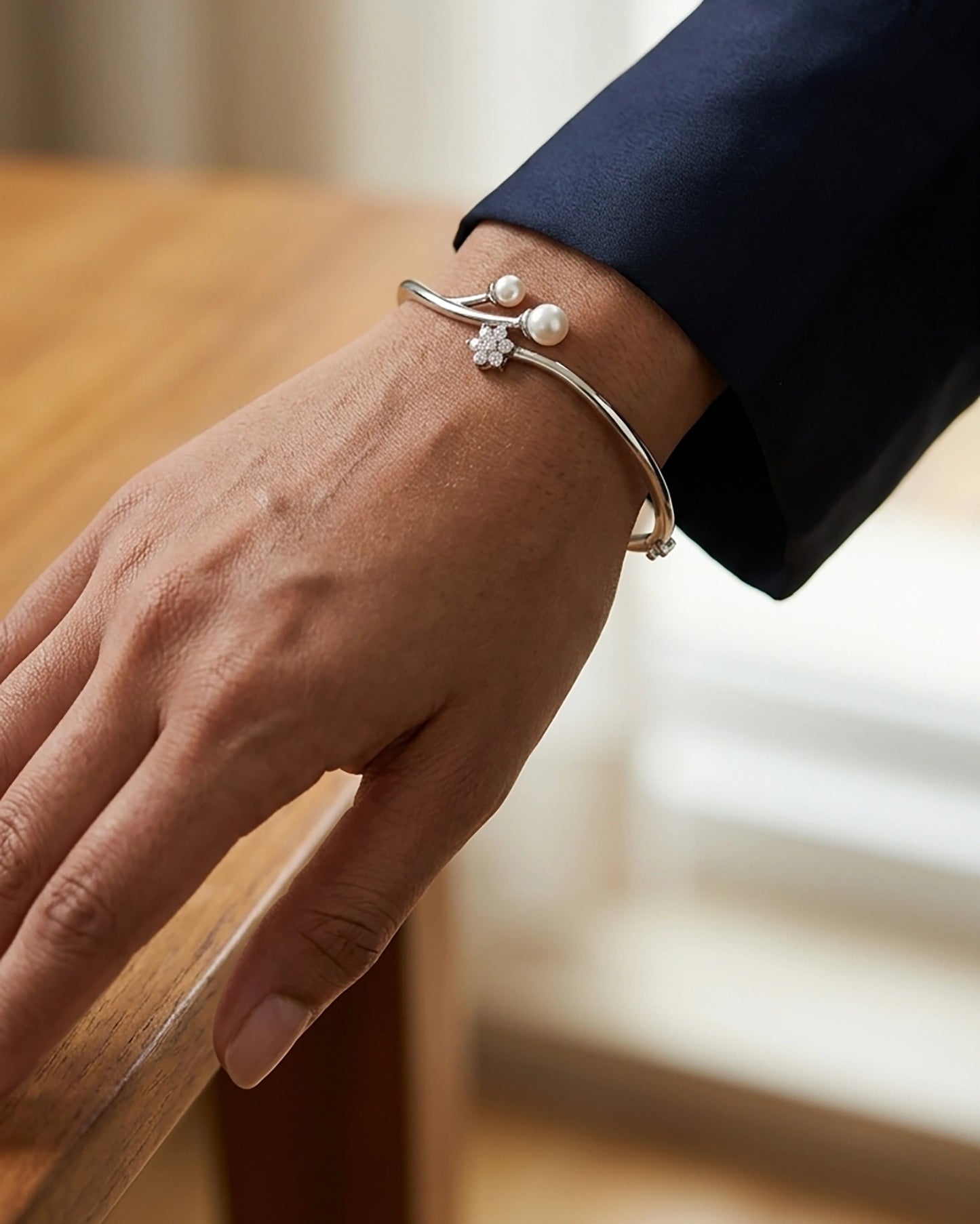 Duelle Freshwater Pearl & 92.5 Silver Kada/Bracelet