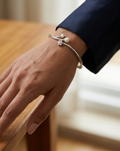 Duelle Freshwater Pearl & 92.5 Silver Kada/Bracelet