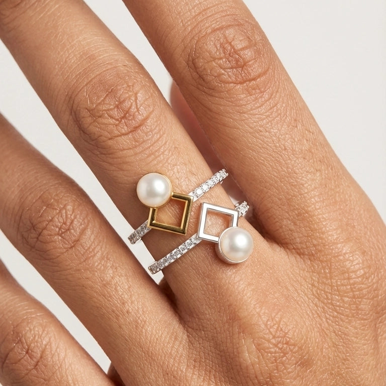 Lyra Luxurious Silver And Gold Plated Ring, Perfect For Gifting
