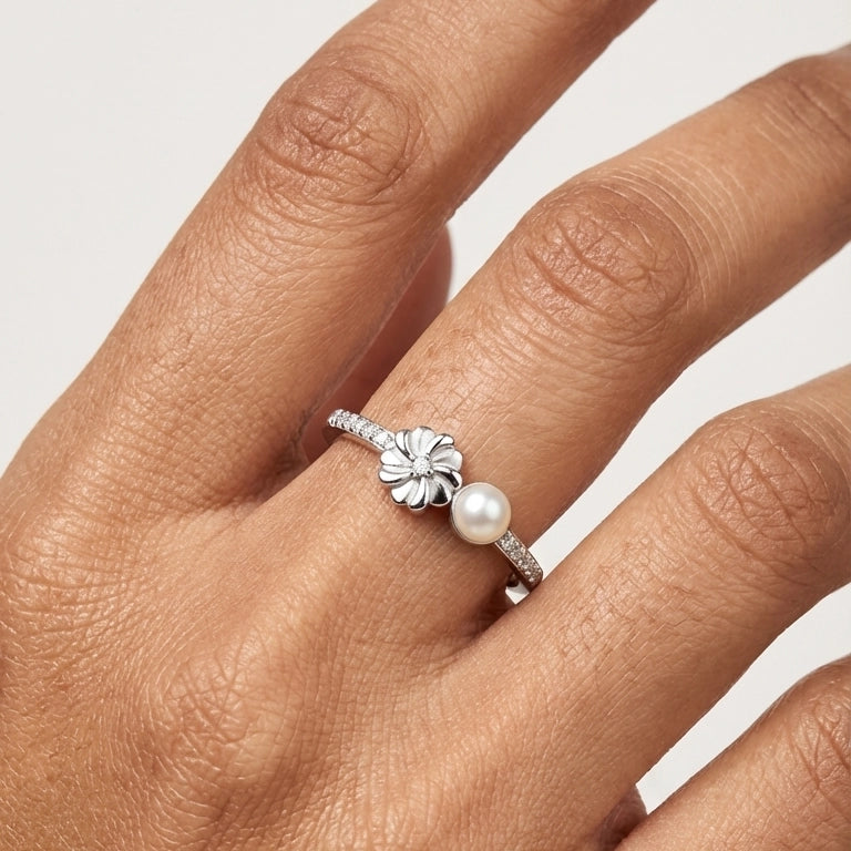 Silver pearl women's ring by Sohvii