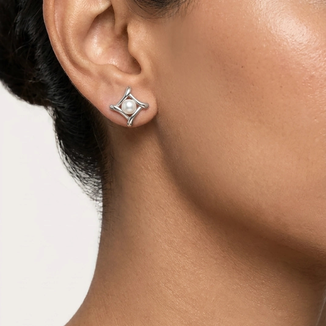 Minimal silver jewellery for women in India