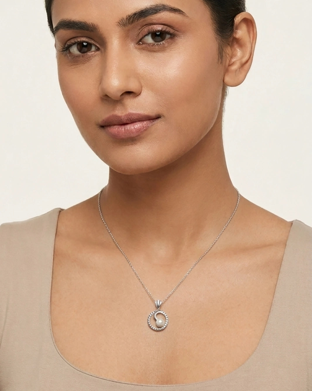 25 sterling silver pearl necklace for daily wear