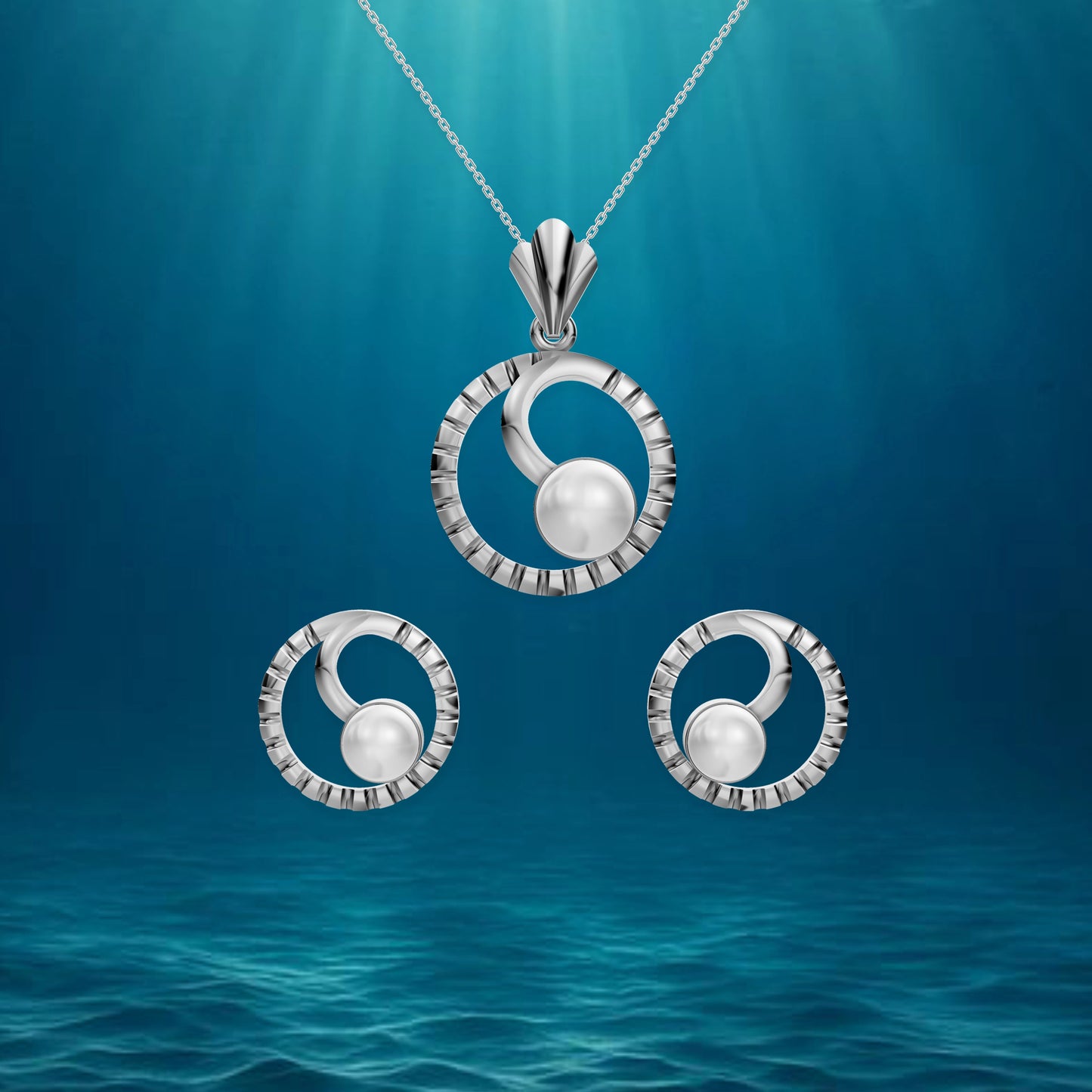 Cerra Freshwater Pearl & 92.5 Silver Pendant Set